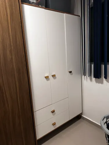Guarda Roupa em ótimo estado - DESAPEGO