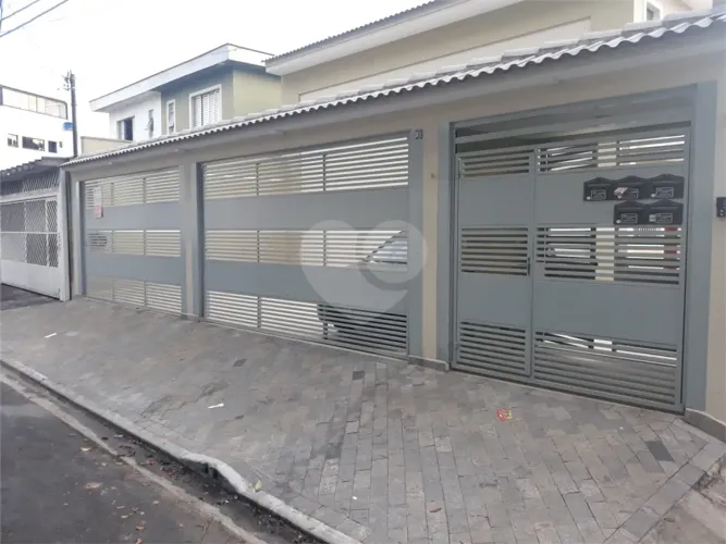 SOBRADO NOVO A VENDA EM CONDOMÍNIO FECHADO NO JD. TREMEMBÉ - 2 SUÍTES E 1 VAGA DE GARAGEM
