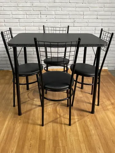 Mesa 90x70 nova na caixa