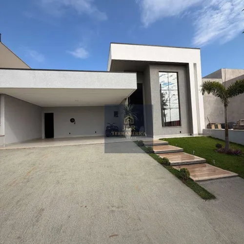 Casa porteira fechada com 3 suítes e piscina aquecida para locação no Condomínio Recanto d
