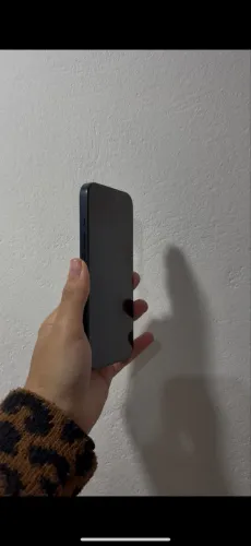 Iphone 15 PRO - 128 gb - Saude bateria 87%