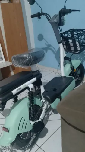 Bicicleta elétrica aro 14 seminova