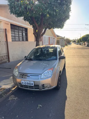 Ford Fiesta 1.0 8V Flex/class 1.0 8V Flex 5P 2009