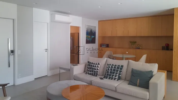 Aluguel Apartamento 2 Dormitórios - 186 m² Moema