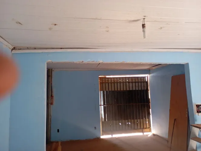 Vendo casa estrutural ,ótimo pra investir