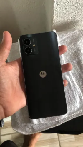 Vendo celular moto g14 128 GB sem trinco vai com duas capinha e película 