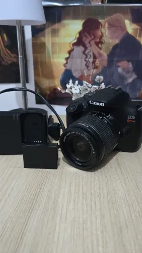Canon T7 + 18-55mm 