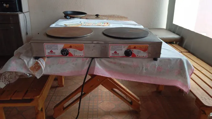 Crepeira Progás Dupla Elétrica 220V - Chapa para Crepe Francês