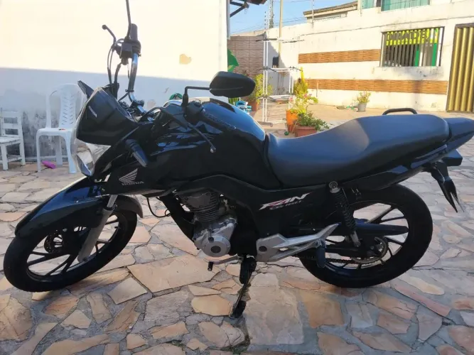 Moto 160