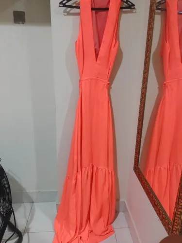 Roupa de Brecho ( Vestido longo laranja )