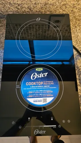 Cooktop de Indução 2 Bocas Oster Touch Screen 2 em 1 OTOP202 na Caixa