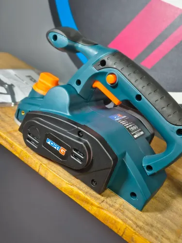 Plaina elétrica 720w 127v - Nova profissional (a pronta entrega )