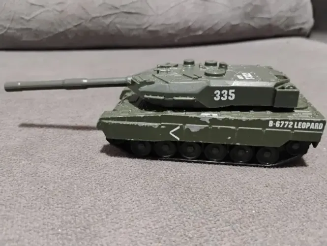 Tanque de guerra Leopard 2