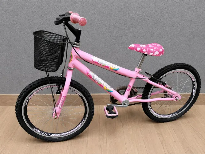Bicicleta Infantil Free Action Kiss Aro 20 na cor rosa