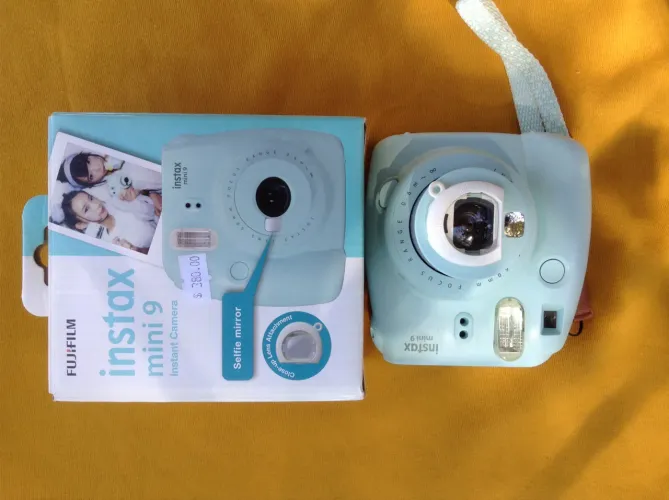 Câmera instax mini 9