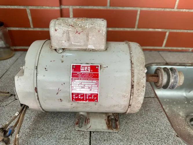 Motor WEG 1CV - 1730 rpm