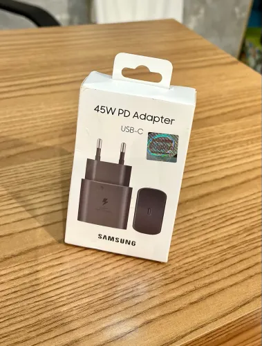 Carregador USB-C 45W Original Para Aparelhos Compatíveis