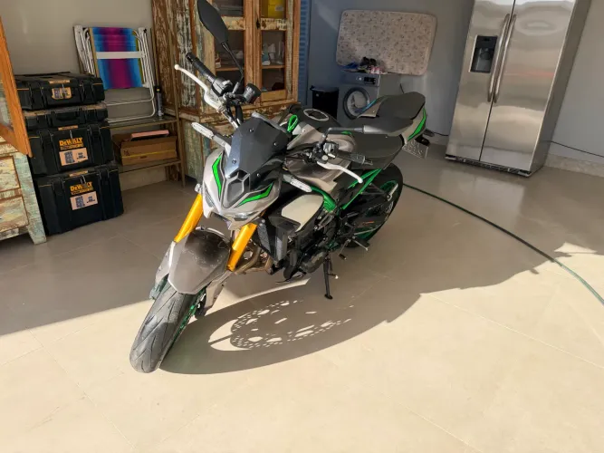 Kawasaki Z900 REdition 2026
