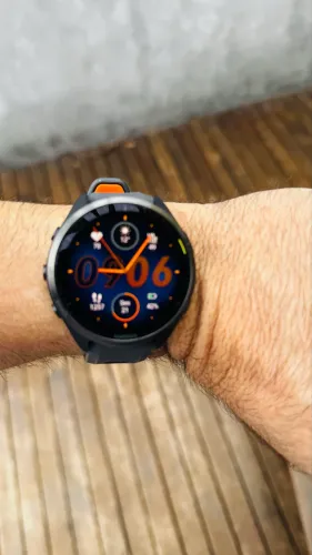Relógio Garmin Forerunner 965 com pulseira Extra