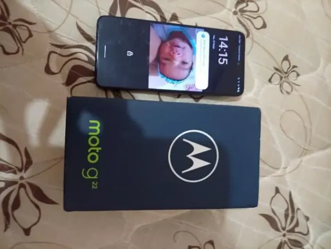 Vendo Motorola G22 pouco tempo de uso, tem caixa 