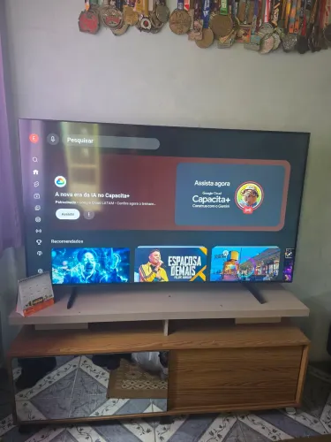 Televisão Samsung crystal 65 polegadas