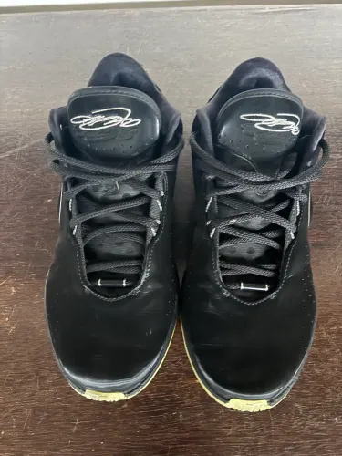 Vendo Tênis Lebron XXI