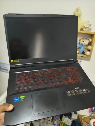 Acer Nitro 5 i7-11800H 144hz GTX 1650 16GB RAM