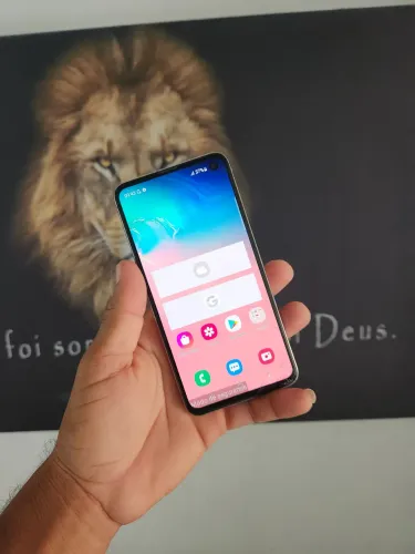 Vendo Samsung s10e trincado mais funcionando normalmente 