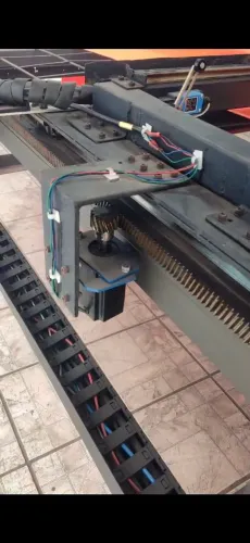 Máquina de corte e gravação a laser 130w
