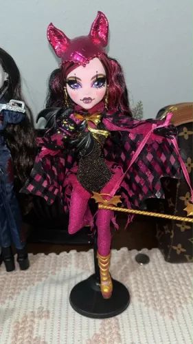 Monster high draculaura freak du chic