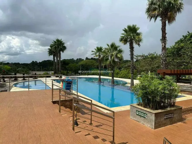 Lote à venda de 464,83 m² em condomínio fechado de alto padrão em Uberaba.
