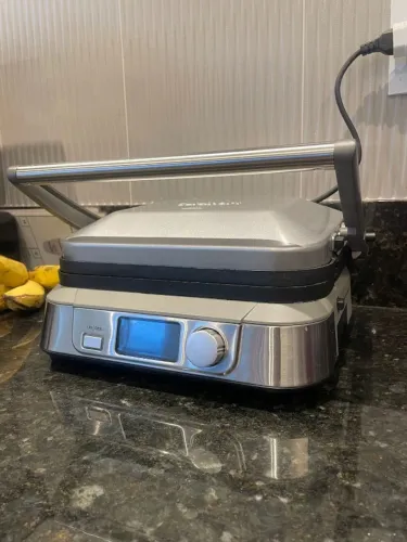 Grill elétrico multifuncional Cuisinart Griddler Profissional - Estado de novo!