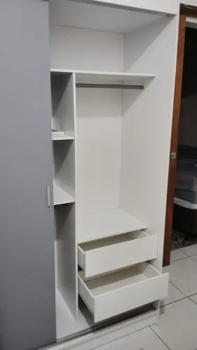 GUARDA ROUPAS DE CASAL SEMI NOVO!
