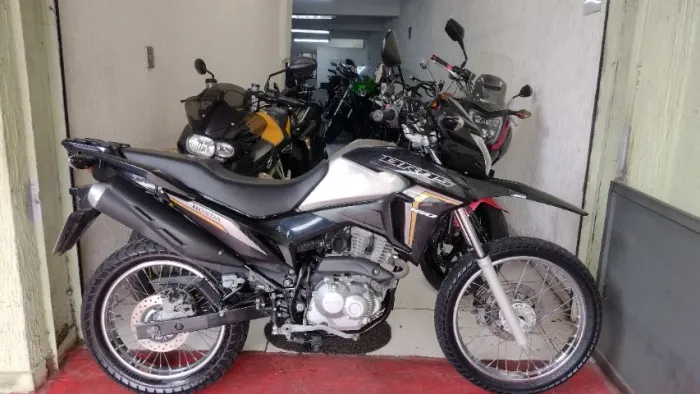 HONDA NXR 160 BROS ESDD FLEX 2023 PRETA IMPECAVEL COM 26.000KM e damos garantia total
