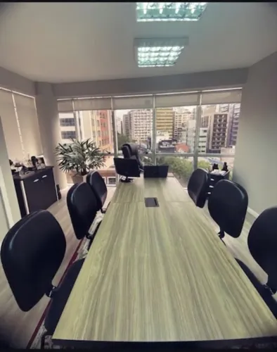 Mesa de reuniões