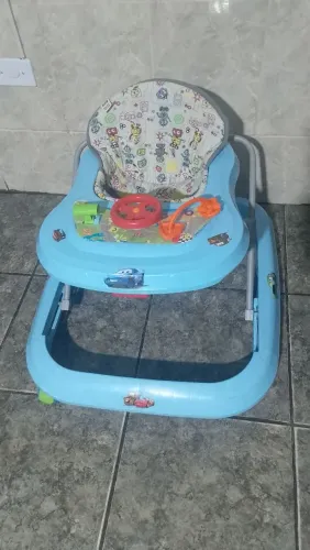 Andador de Bebê Tutti Baby.