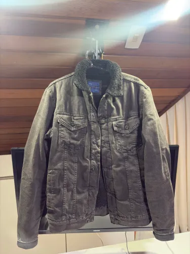 Jaqueta jeans zara com pelo