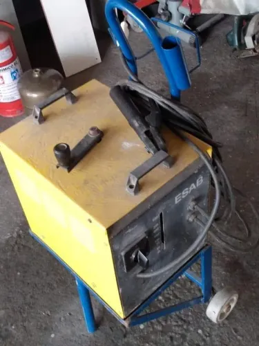 Máquina de solda 220 Vts
