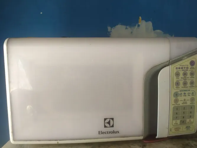 Vende se microondas usado em bom lugar estado