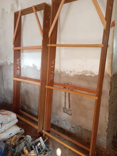 3 Esquadrilha de sucupira, 2 de 80X 2,20 e 1 de 70X 2,20
