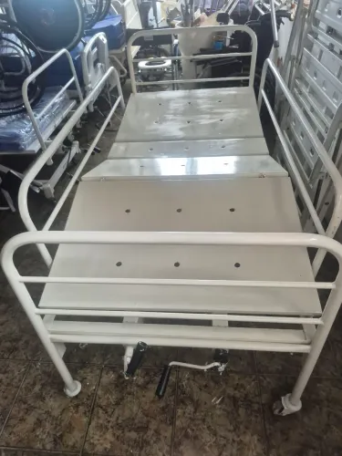 Cama hospitalar 2 manivelas