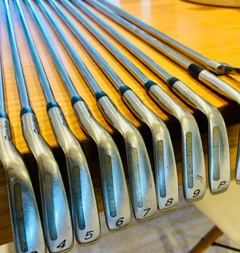 Tacos golfe taylormade 360