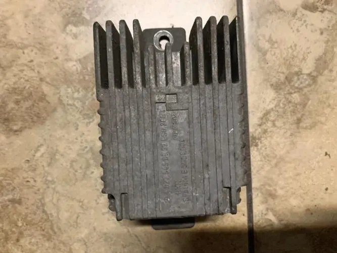 Rele da classe a 160 na frente painel frontal original