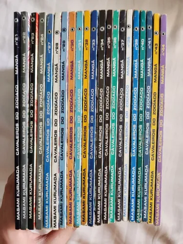 Mangá Cavaleiros do Zodíaco- 21 a 24, 27 a 41, 43 e 44