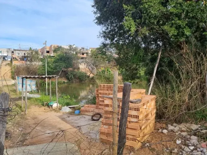 Lote de 360m² no Bairro Novo Retiro divisa de Contagem com Esmeralda 