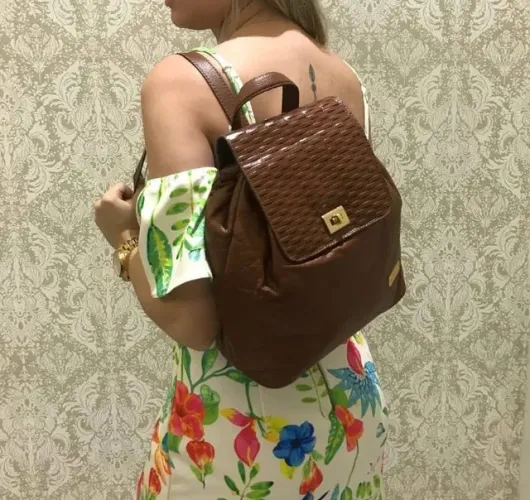 Mochila Feminina Caramelo Couro Legítimo Fenzzo Nova (Leia a descrição)
