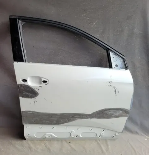 Porta dianteira direita Peugeot 3008 5008 2017/ Recuperada