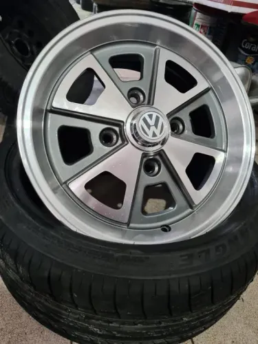 Roda aro 17 Volkswagen Porsche Prata com diamantado jogo 4x130 jogo novo