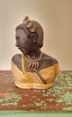 Escultura Busto Feminino em Argila - Mestre Manoel Messias