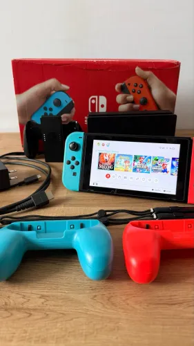 Nintendo Switch V2 Completo 32GB + Caixa + Cartão 64GB 
